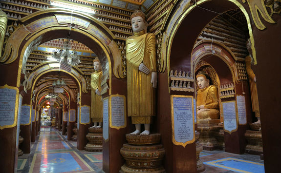 Thanboddhay Pagoda buddha