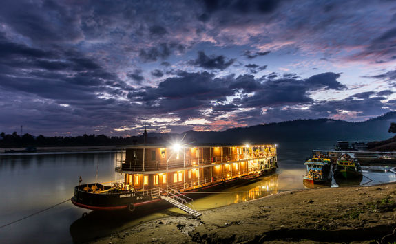 RV Zawgyi docked in the evening