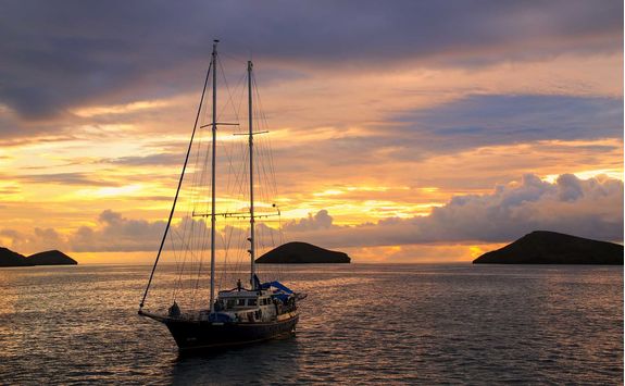 Boat in a sunrise