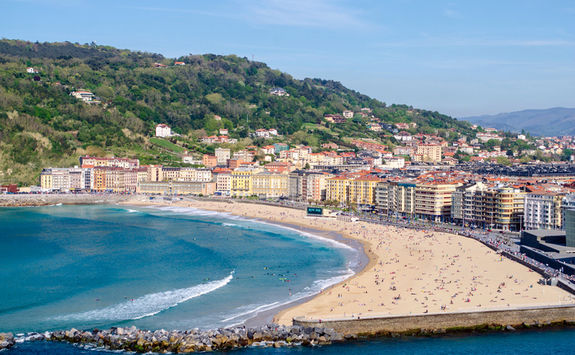 Zurriola beach