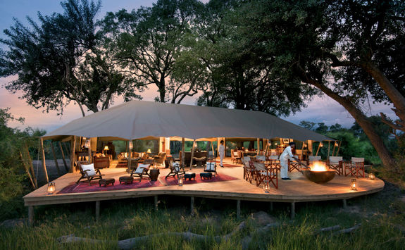Duba expedition camp dining tent deck