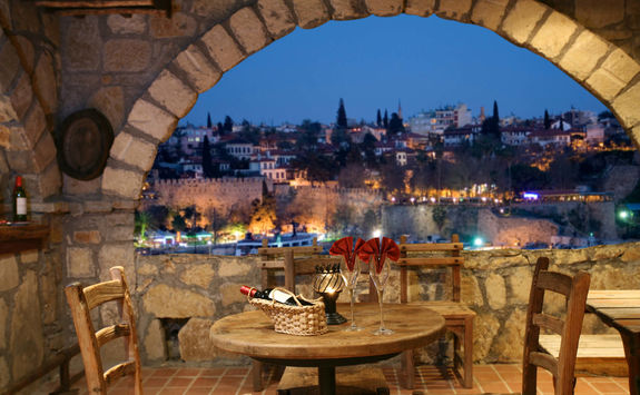 romantic restaurant