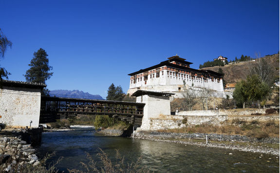 paro dzong and bridge