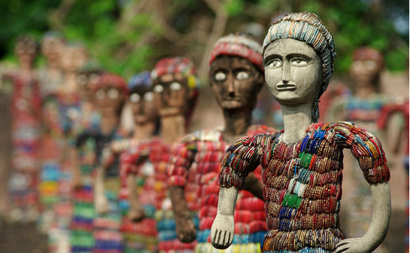 statues rock garden