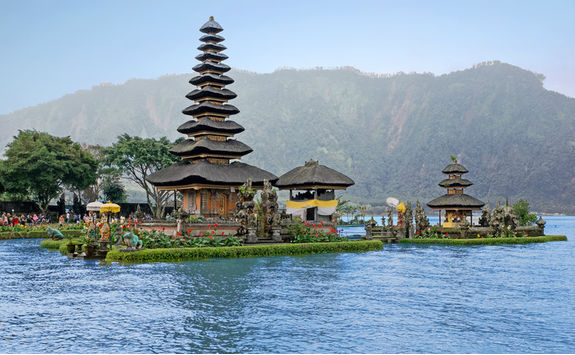 ulun danu temple