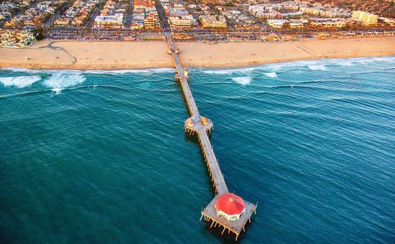 huntington beach pier aerial