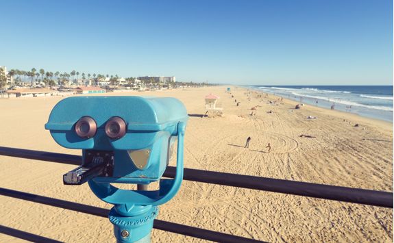 binoculars at huntington beach