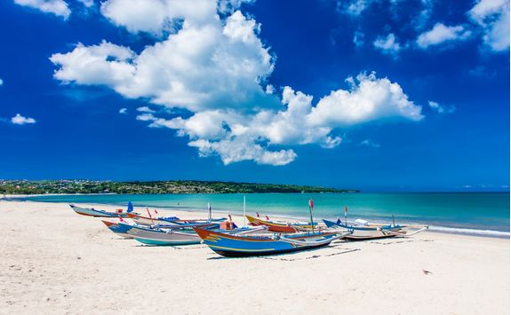 traditional bali fishing boats