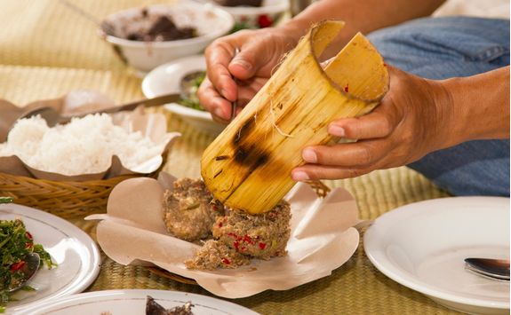 traditional toroja food
