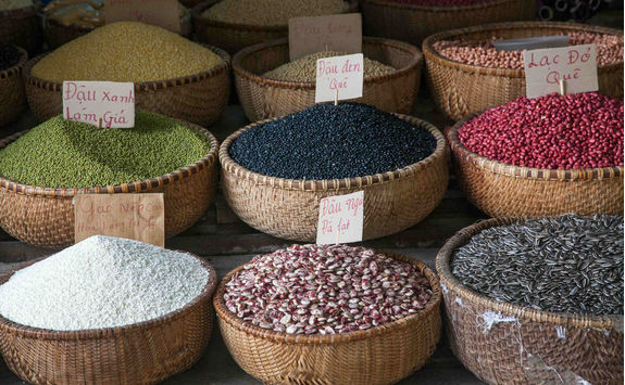 Various type of cereal grains at Dong Xuan Market