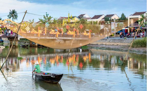 Fisherman on Thu Bon river in Hoi An