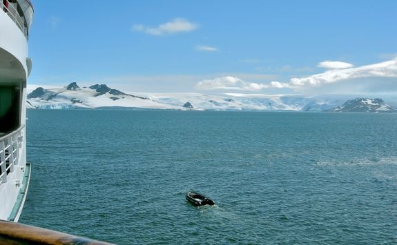 king george island cruise view