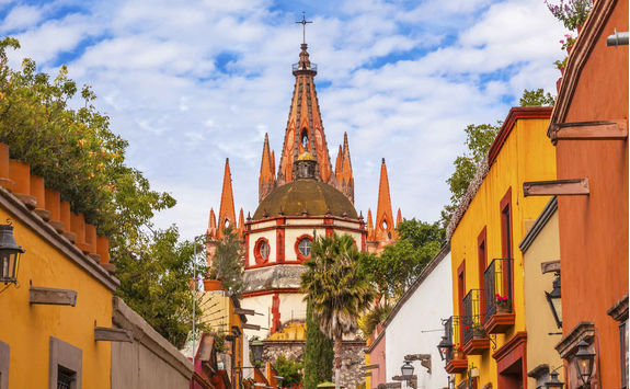 Aldama street and Parroquia Archangel church