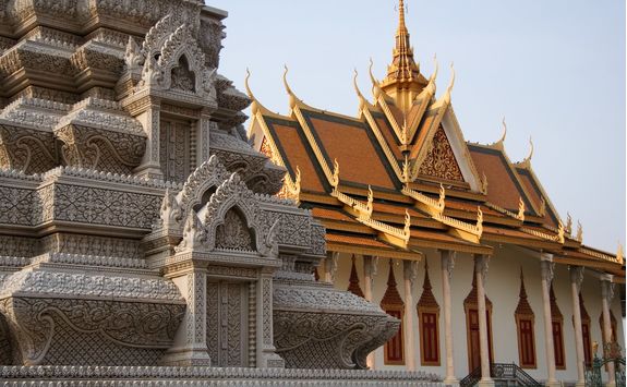 buddhist stupa and silver pagoda