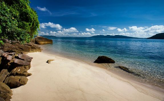 Krabey Island beach