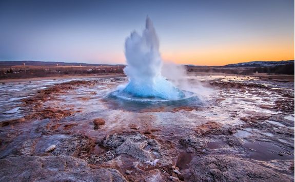 Geothermal eruption of Geysir