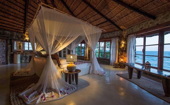 Kaya Maya bedroom