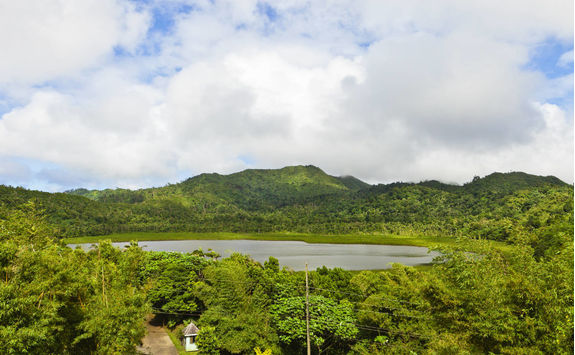 Grand Etang Lake