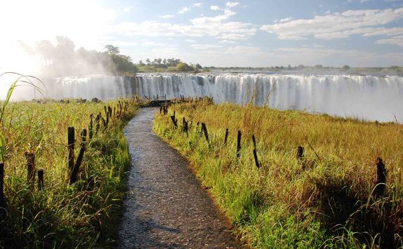 Victoria Falls walkway