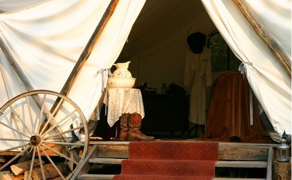 Dude ranch British Columbia