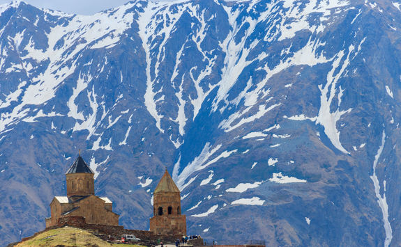 gergeti church mountains