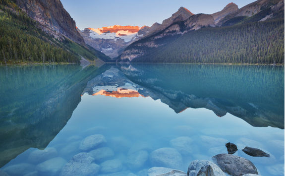lake louise reflection