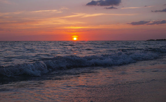 summer sunset playa ancon