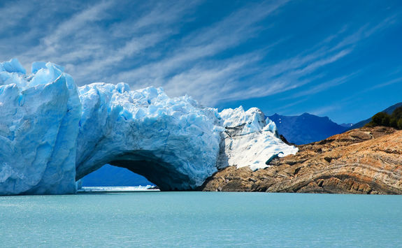 perito mereno glacier bridge