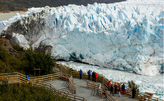 perito moreno glacier lookout