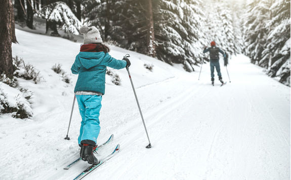 family cross country skiing