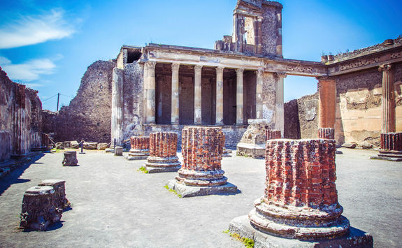 ancient ruins pompeii