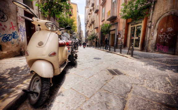 line of vespas