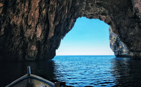 boat trip in blue grotto