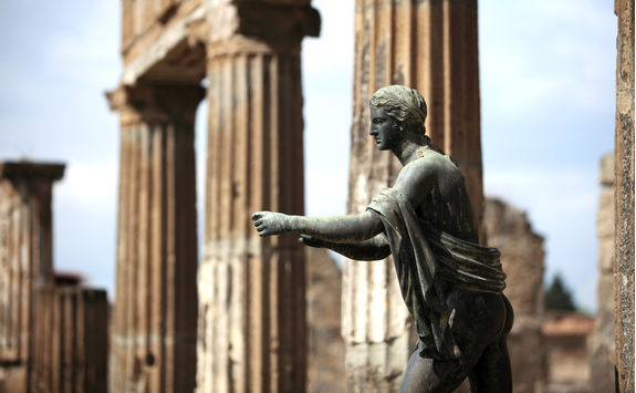apollo statue pompeii
