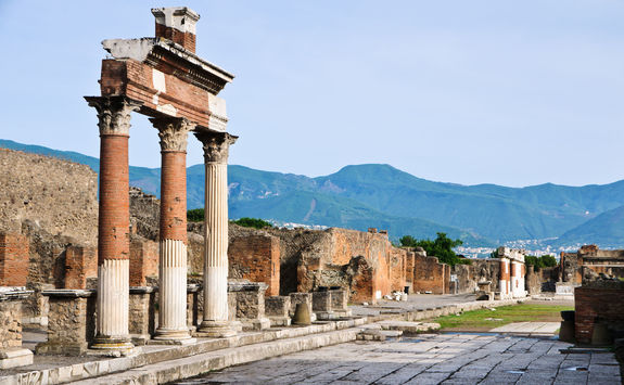 pompeii ruins