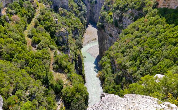osum canyon skrapar albania