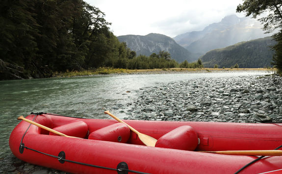 inflatable canoe dart river