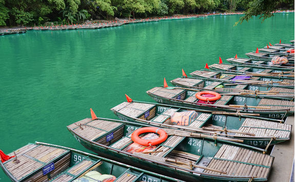 ninh binh sampan boat