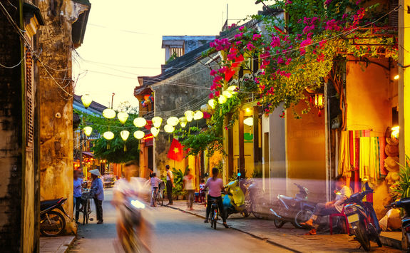street of hoi an