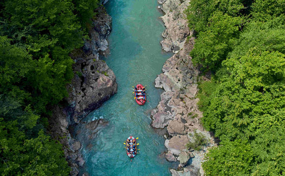 river rafting aerial