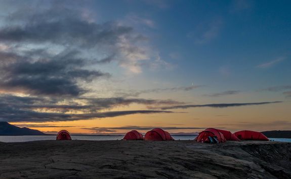 camping in spitsbergen
