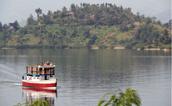 lake kivu boat trip