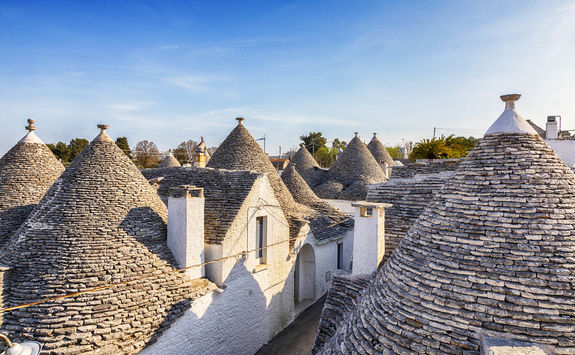 alberobello trulli roofs