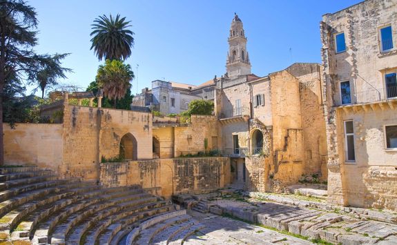 lecce roman theatre