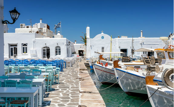 restaurant on the whalf paros