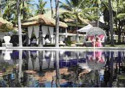 spa village tembok pool