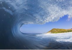 waves sanur
