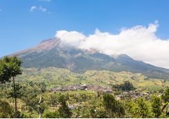 mount sumbing village java