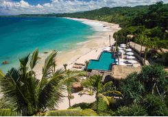nihiwatu beach view from cliff