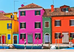 burano colourful houses